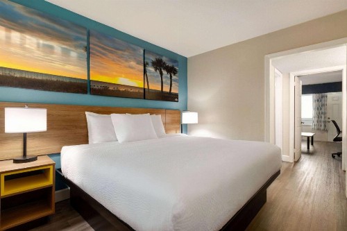 Days Inn by Wyndham Myrtle Beach-Beach Front - image 26