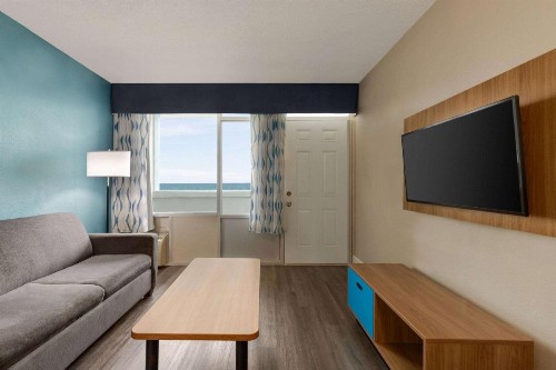 Days Inn by Wyndham Myrtle Beach-Beach Front - image 29