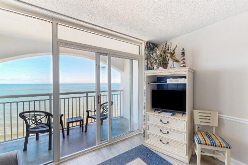 Camelot by the Sea - image 10