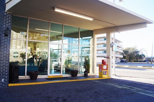 Oceanfront Viking Motel - image 17