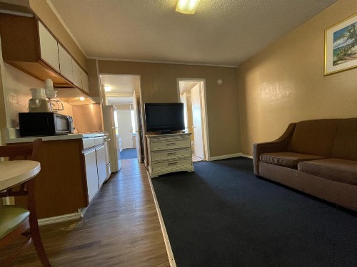 Polynesian Oceanfront Motel - image 24