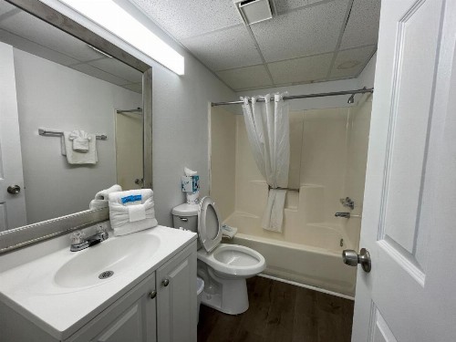 Polynesian Oceanfront Motel - image 25
