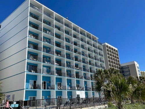 Polynesian Oceanfront Motel - image 9
