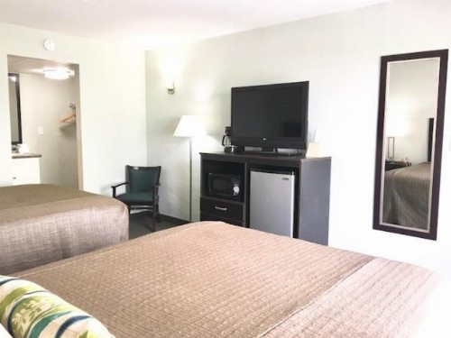 Ocean Plaza Motel - image 10