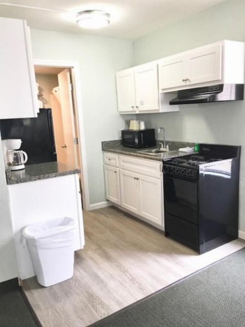 Ocean Plaza Motel - image 12