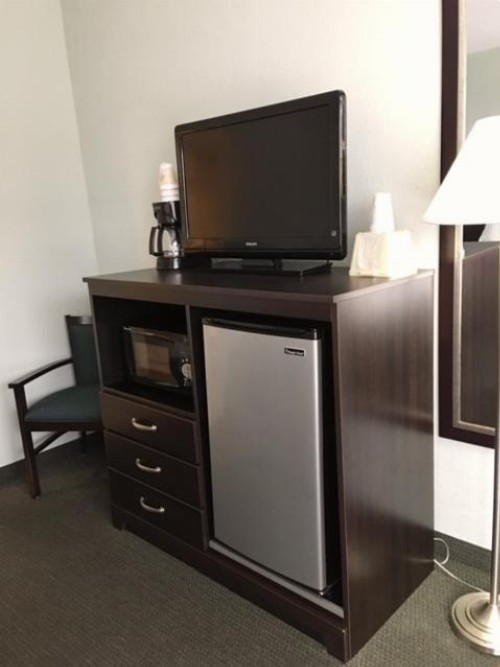 Ocean Plaza Motel - image 33