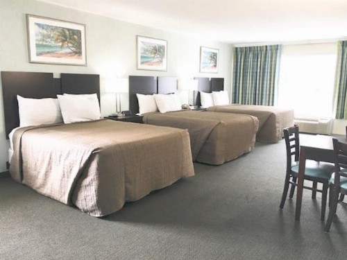 Ocean Plaza Motel - image 36