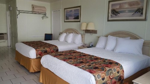 Vancouver Motel - image 17