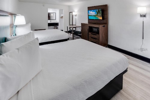 Blu Atlantic Hotel & Suites - image 21