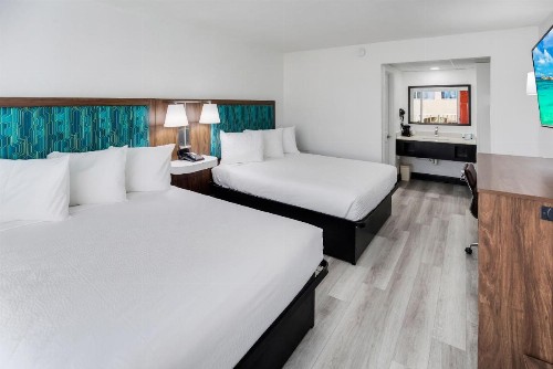 Blu Atlantic Hotel & Suites - image 24