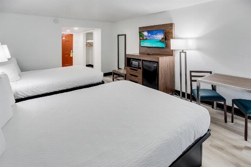 Blu Atlantic Hotel & Suites - image 29