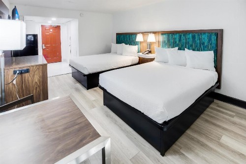 Blu Atlantic Hotel & Suites - image 36