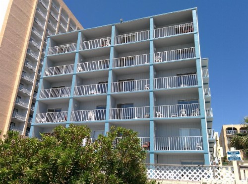 Blu Atlantic Hotel & Suites - image 5
