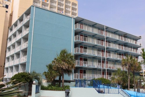Blu Atlantic Hotel & Suites - image 6