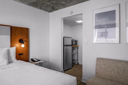 The Beverley Beach House - image 12