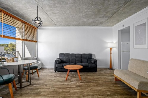 The Beverley Beach House - image 24
