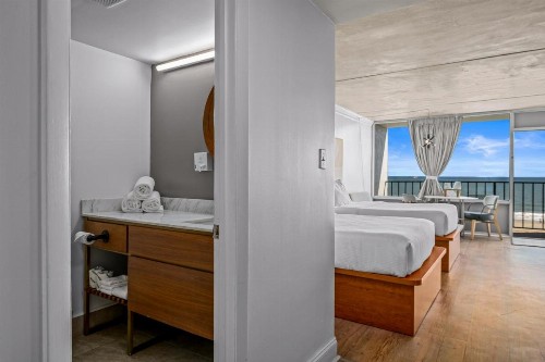 The Beverley Beach House - image 26