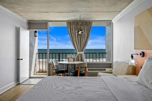 The Beverley Beach House - image 4