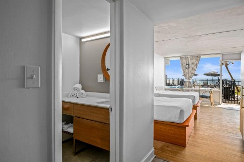 The Beverley Beach House - image 49