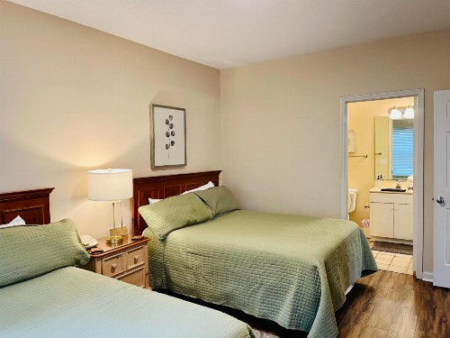 Two-Bedroom Vacation Condo - image 3