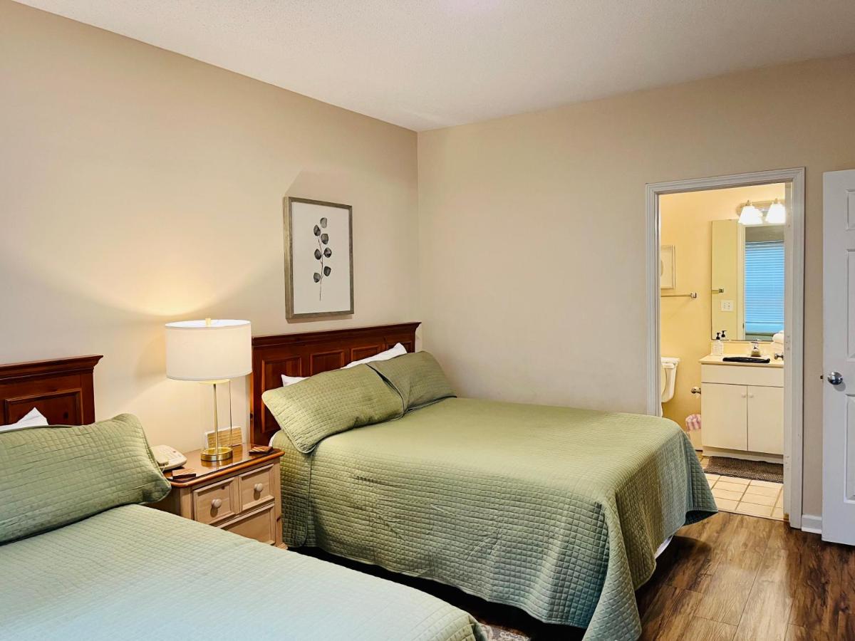 Two-Bedroom Vacation Condo - image 3