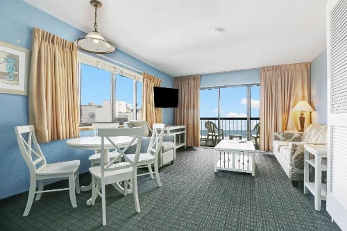 Sand Dunes Tower Suites and Villas - image 13