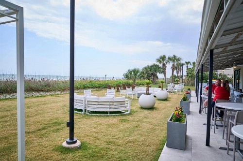 Sand Dunes Tower Suites and Villas - image 24