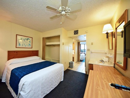 Holiday Sands South - image 22