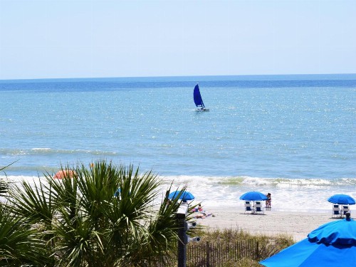Holiday Sands at South Beach - image 23