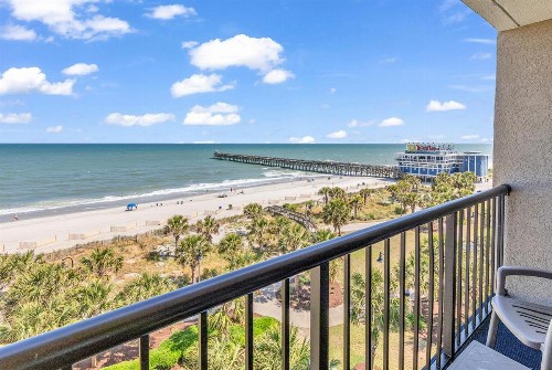 Windsurfer Hotel - image 19