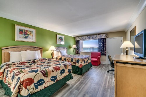 Beachcomber Inn & Suites - image 23