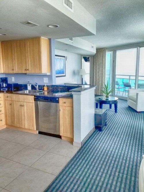 Ocean Front Corner Unit - image 8