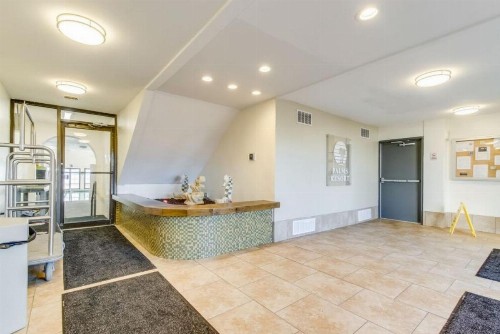 Suites at the Beach - image 12