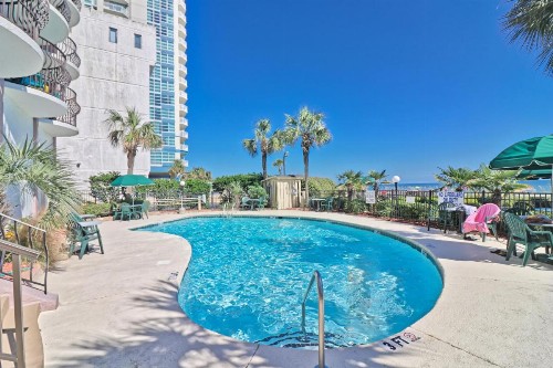Suites at the Beach - image 15