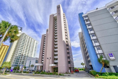 Suites at the Beach - image 2