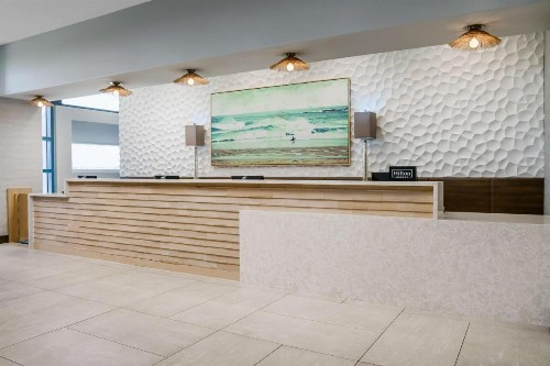 South Bay Inn & Suites - image 5