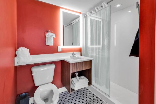 Holiday Shores Ascend Hotel Collection - image 22
