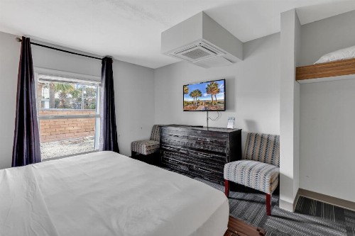 Holiday Shores Ascend Hotel Collection - image 36