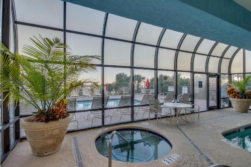 Spectacular Oceanfront Condo - image 9