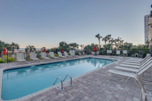 Spectacular Oceanfront Condo - image 4