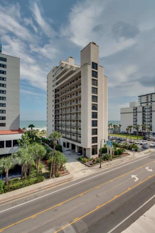 Spectacular Oceanfront Condo - image 7