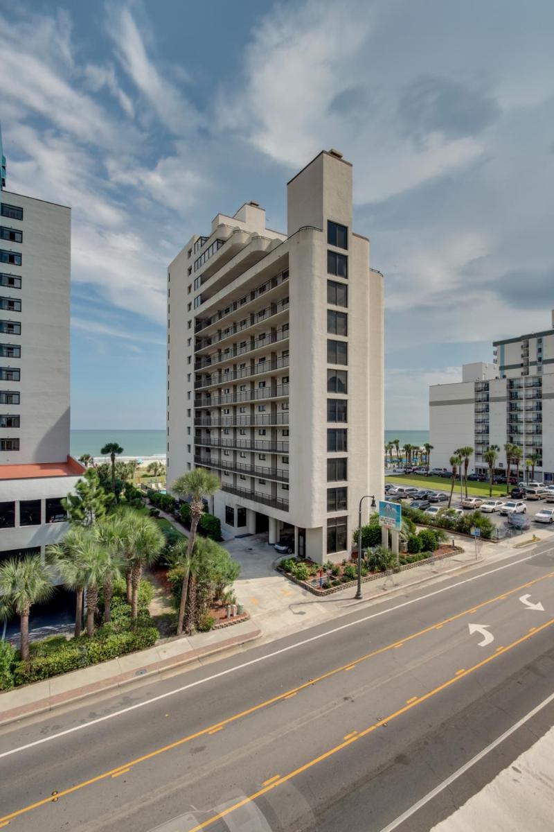 Spectacular Oceanfront Condo - image 7