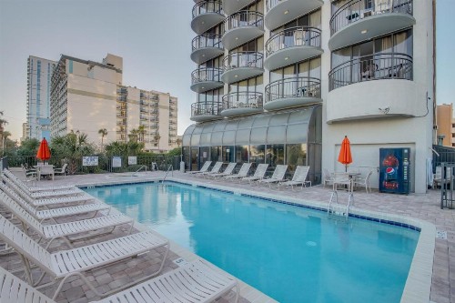 Spectacular Oceanfront Condo - image 8