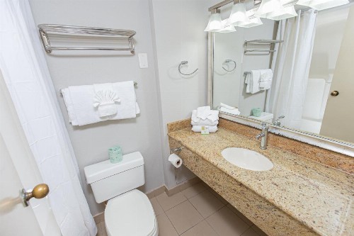 Beach Vacation Condos South - image 12