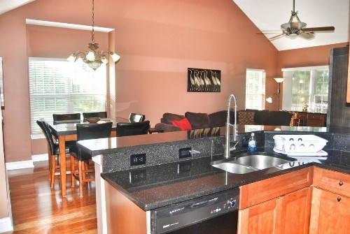 6000 Windsor Green Way 301 Condo - image 8