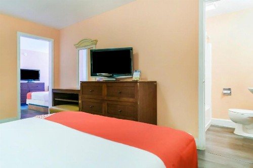 OYO Hotel Myrtle Beach Kings Hwy - image 4
