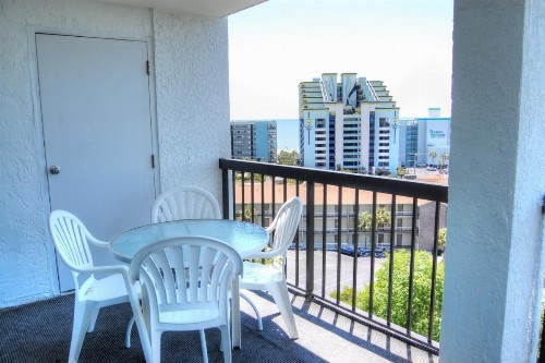 Sea Mark Towers 906 - image 2