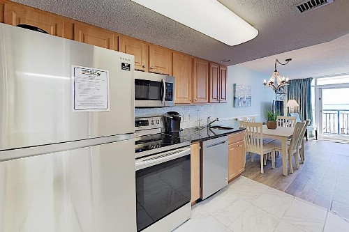 Beachfront Condo with Pools Hot Tubs & Lazy River condo - image 12