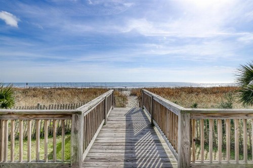 High Tide - image 2