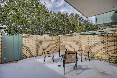 Modern Townhome - 2 Blocks to Myrtle Beachfront! - image 4